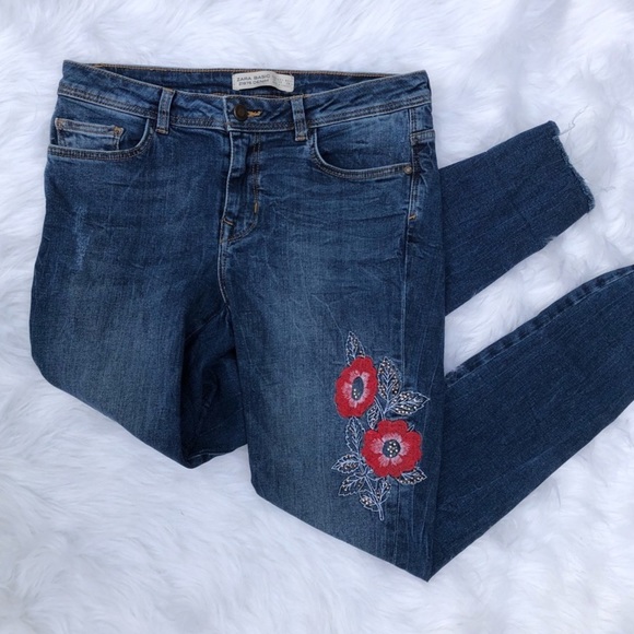 ✨🌺👖 Zara basic Z1975 Poppy Bling embroidered Raw Hem Skinny Distress Jeans EUC - Picture 4 of 11